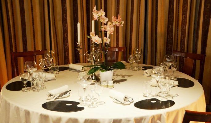 L'Hotel Le Cheval Noir Moret-sur-Loing Ngoại thất bức ảnh