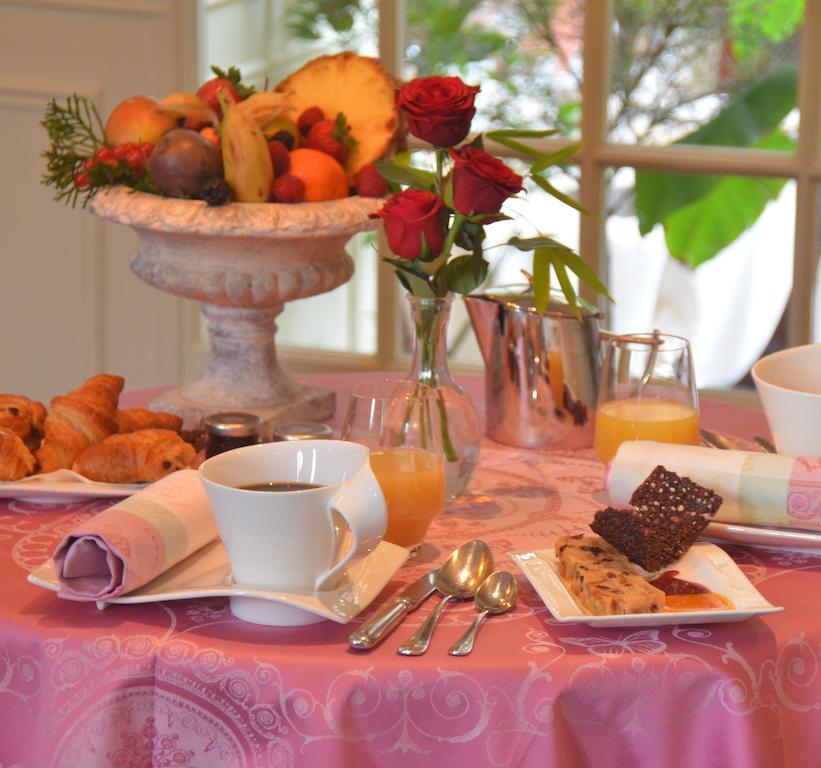 L'Hotel Le Cheval Noir Moret-sur-Loing Ngoại thất bức ảnh